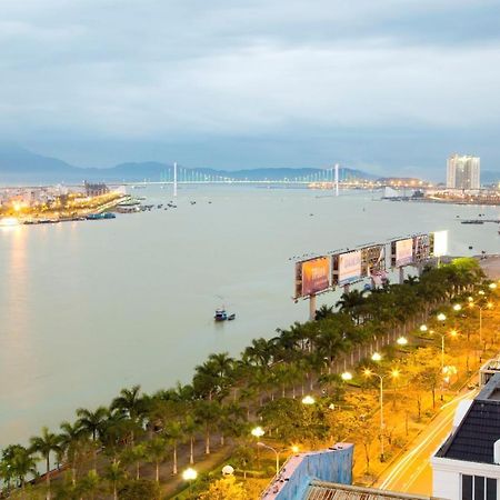 Capital O 1200 Salem Riverside Hotel Da Nang Dış mekan fotoğraf